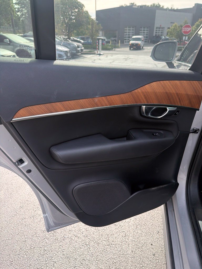 Certified 2023 Volvo XC90 B6 Plus AWD/4WD image 8