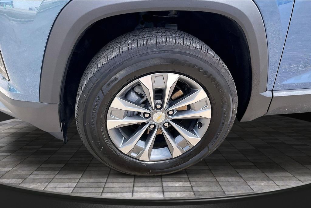 Used 2025 Chevrolet Equinox LT FWD image 9