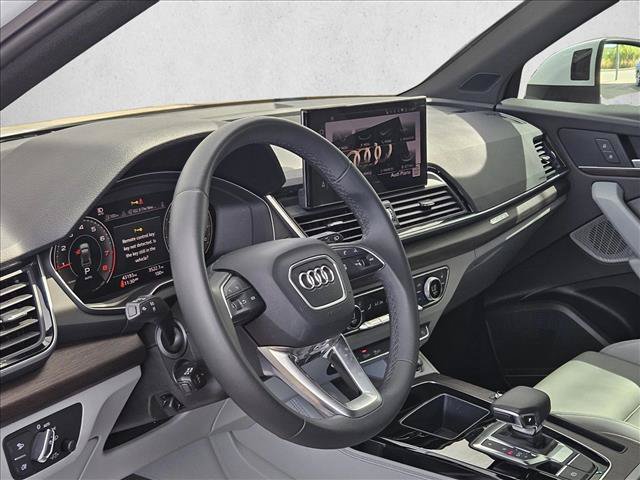 Certified 2023 Audi Q5 2.0T Premium Plus w/ Premium Plus Package AWD/4WD image 13