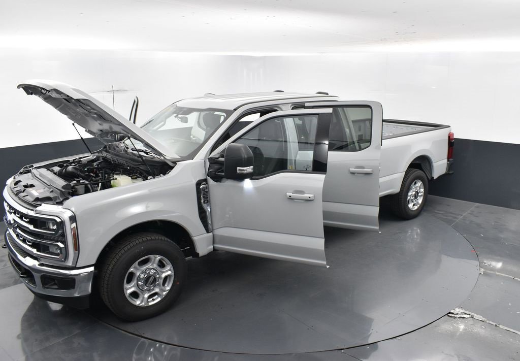 New 2026 Ford F250 XLT w/ XLT Premium Package image 37