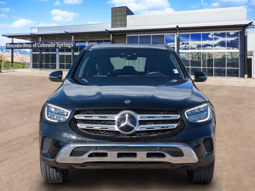 Used 2021 Mercedes-Benz GLC 300 4MATIC image 2