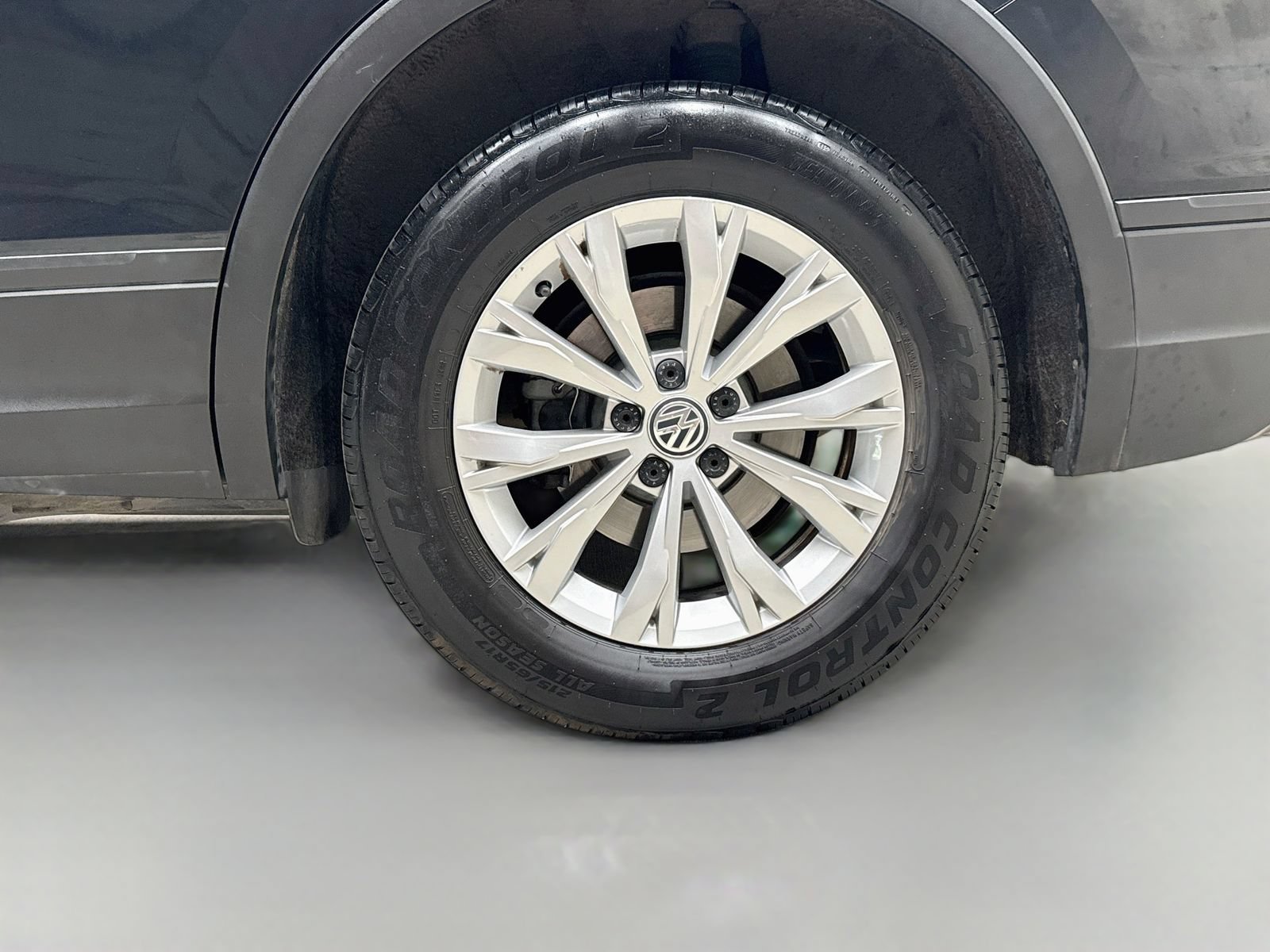 Used 2019 Volkswagen Tiguan S w/ 3rd Row Seat Package AWD/4WD image 32