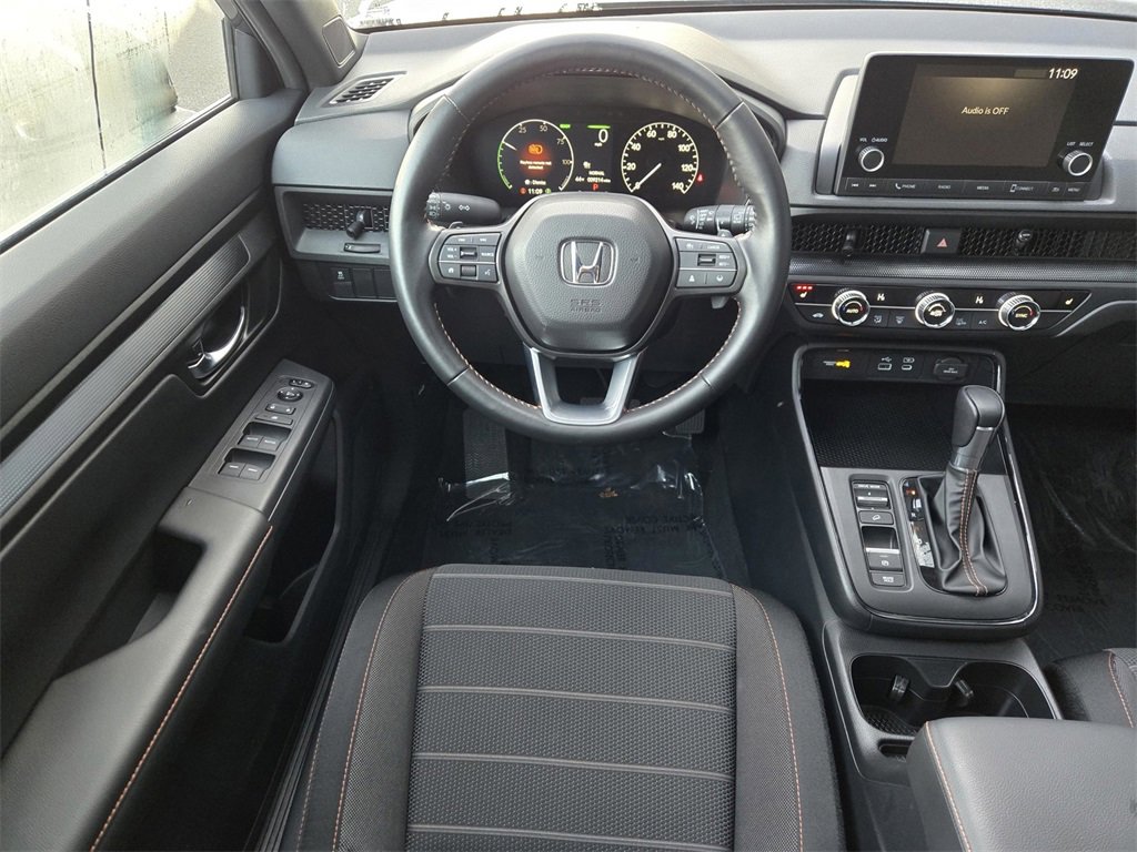 Used 2025 Honda CR-V Sport image 13