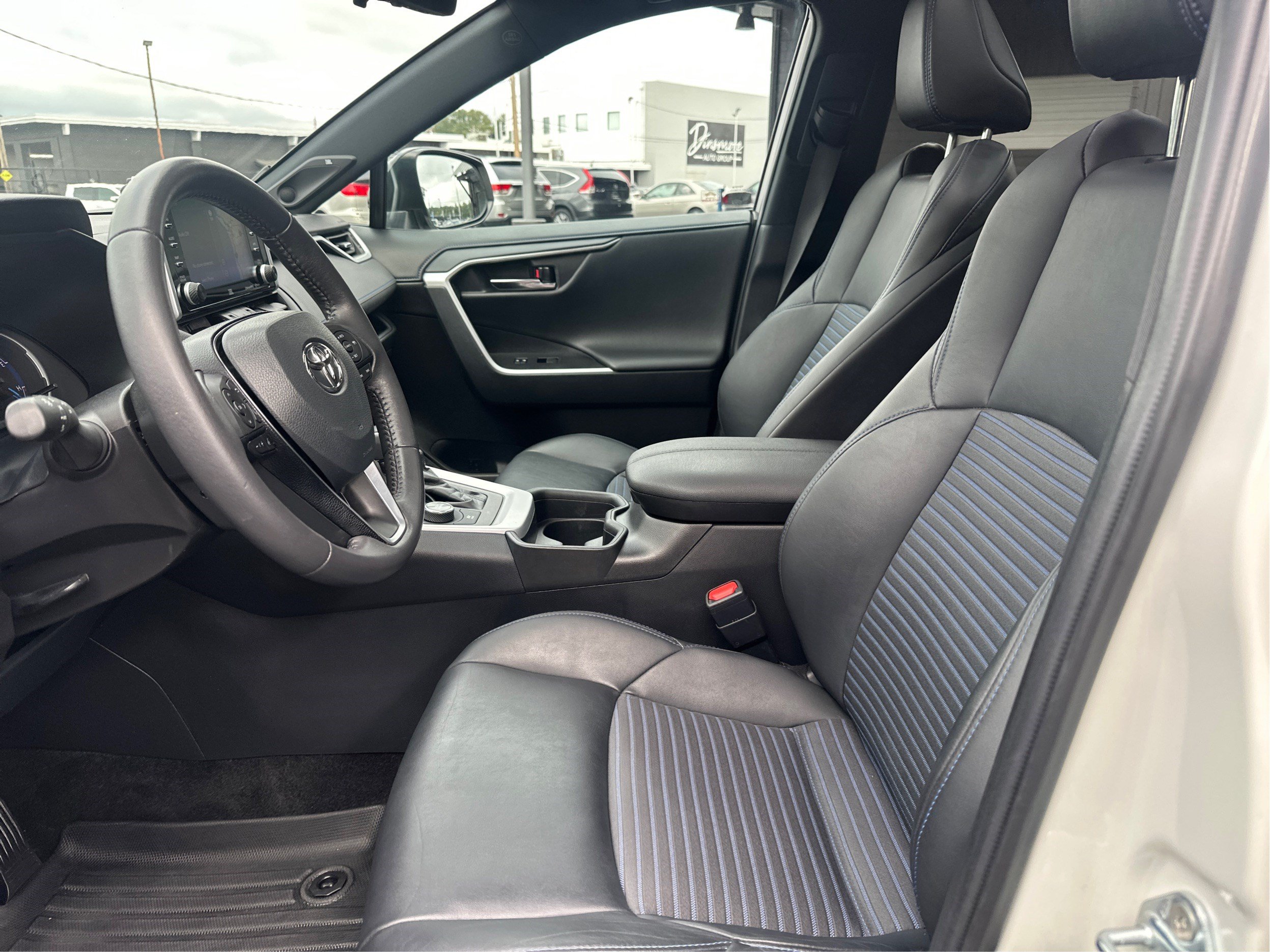 Used 2021 Toyota RAV4 XSE AWD/4WD image 9
