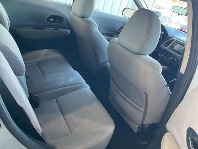 Used 2017 Honda HR-V LX image 18