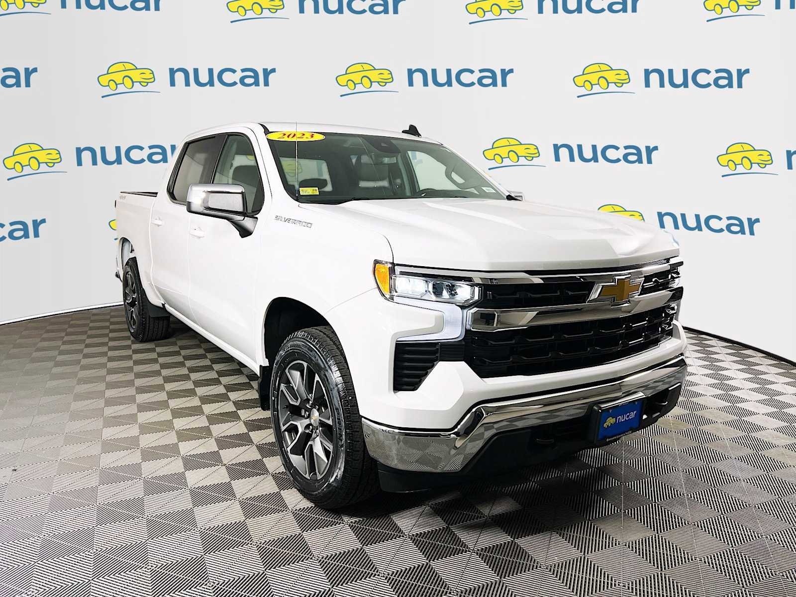 Used 2023 Chevrolet Silverado 1500 LT AWD/4WD image 1