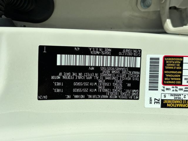 Used 2024 Toyota Grand Highlander AWD image 25