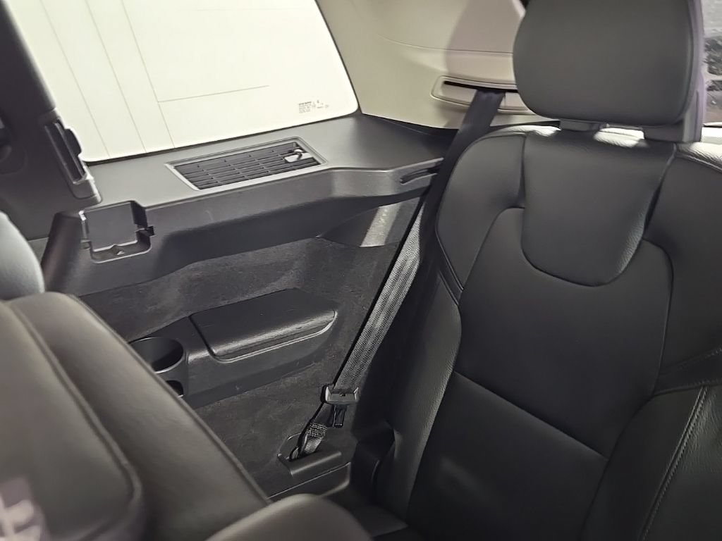 Certified 2023 Volvo XC90 B6 Plus AWD/4WD image 19
