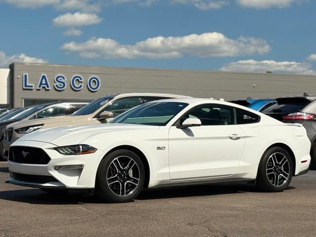 Used 2021 Ford Mustang GT Premium RWD image 1