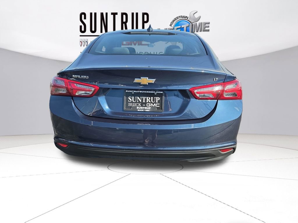Used 2022 Chevrolet Malibu LT FWD image 4