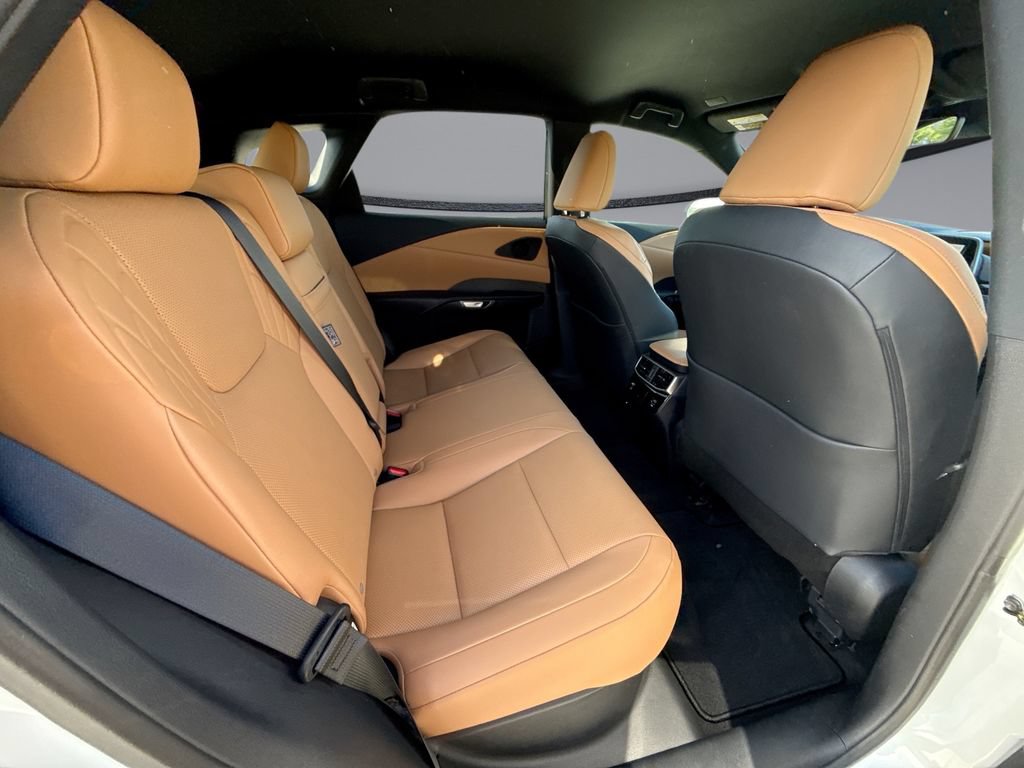 Certified 2025 Lexus RX 350 FWD w/ Technology Package image 17
