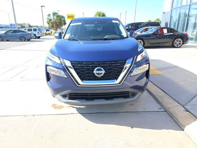 Used 2023 Nissan Rogue SV image 9