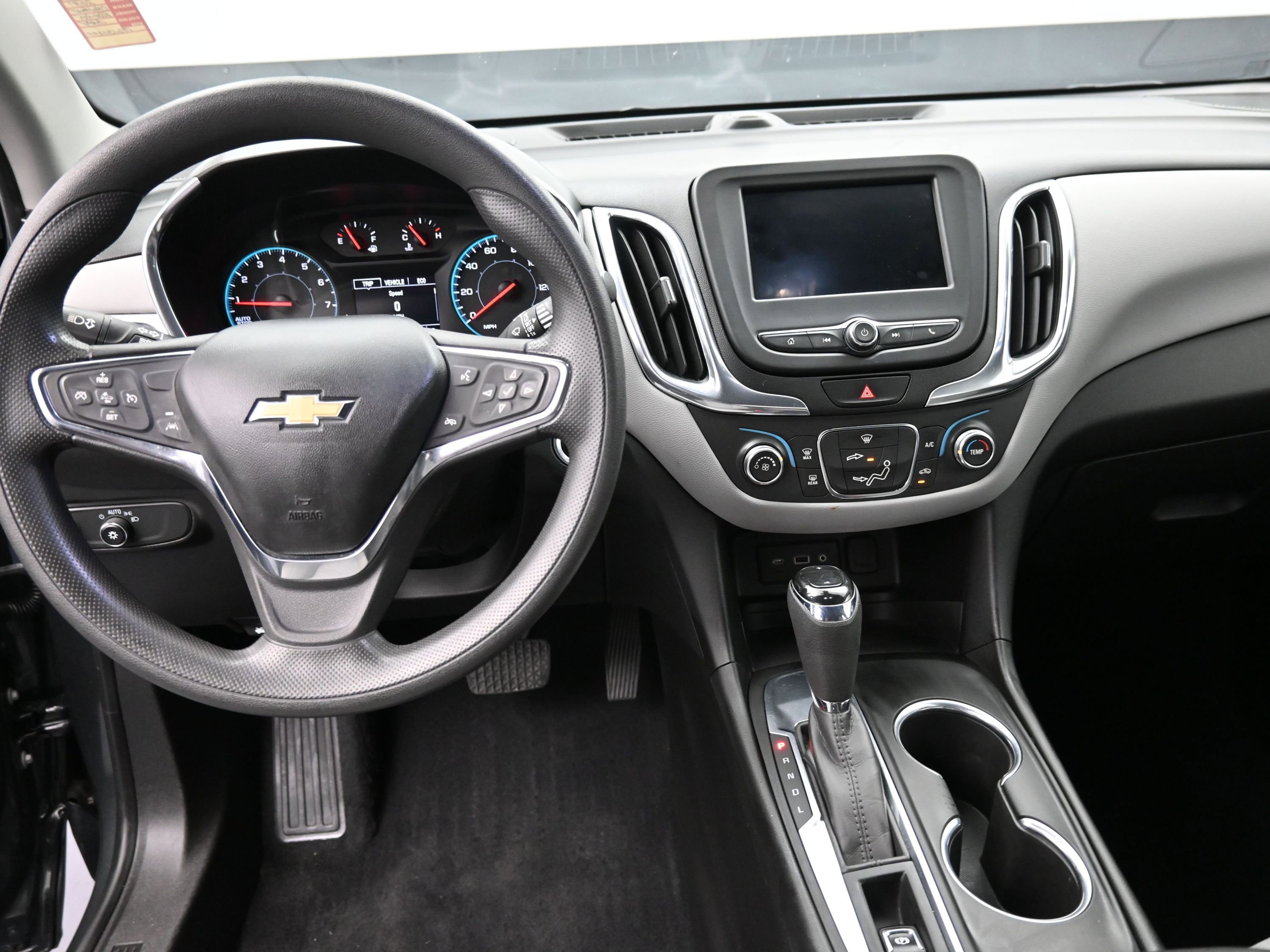 Used 2021 Chevrolet Equinox LS w/ LS Convenience Package image 13