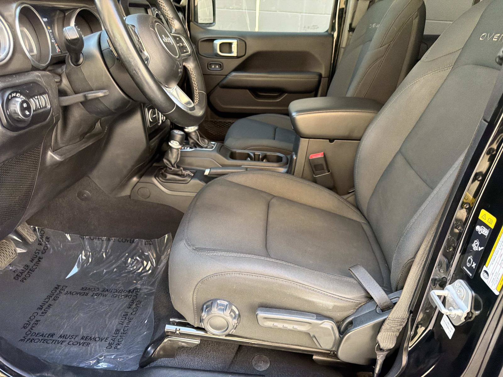 Used 2020 Jeep Gladiator Overland AWD/4WD image 14