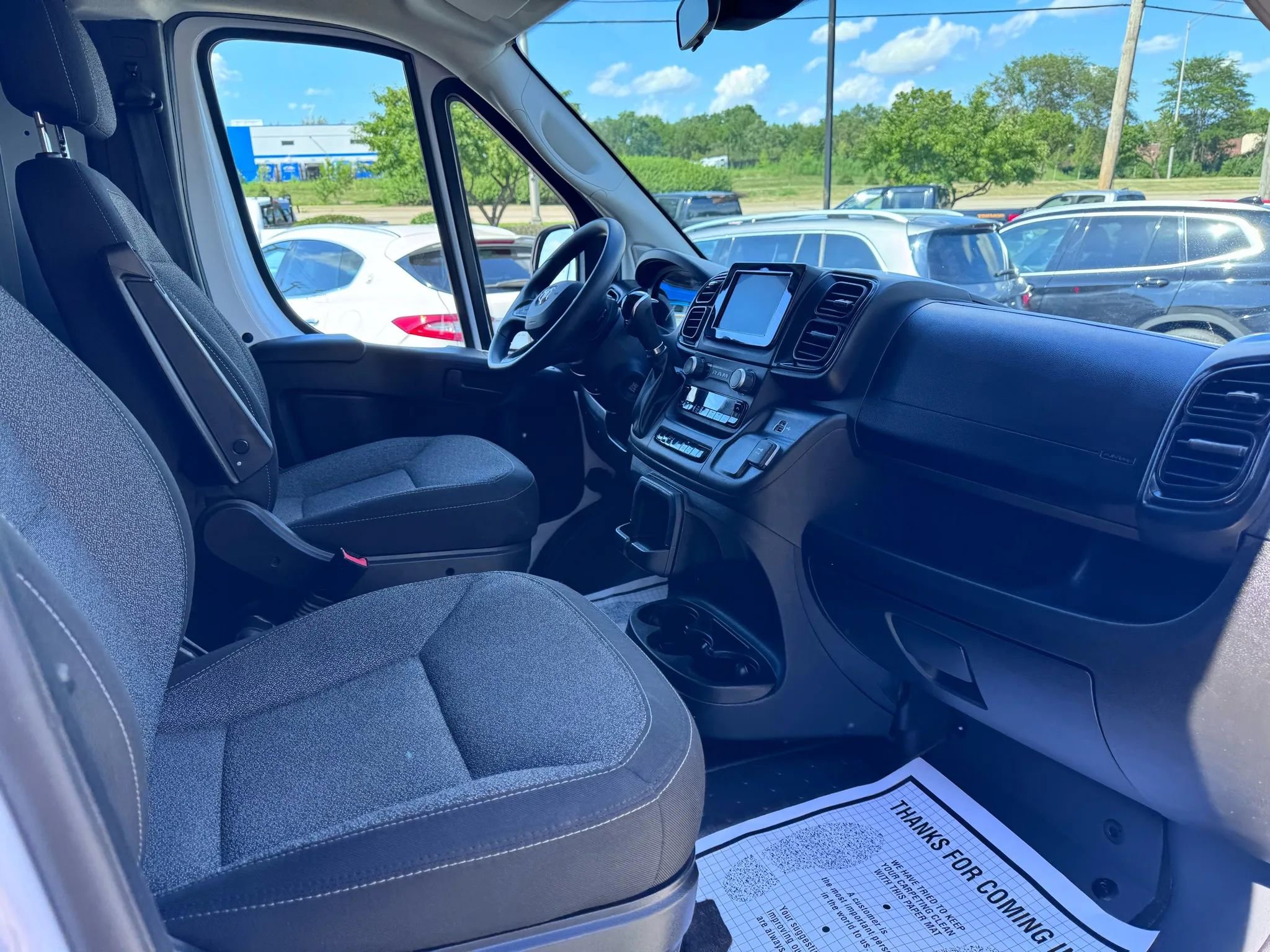 Used 2023 RAM ProMaster 2500 image 12