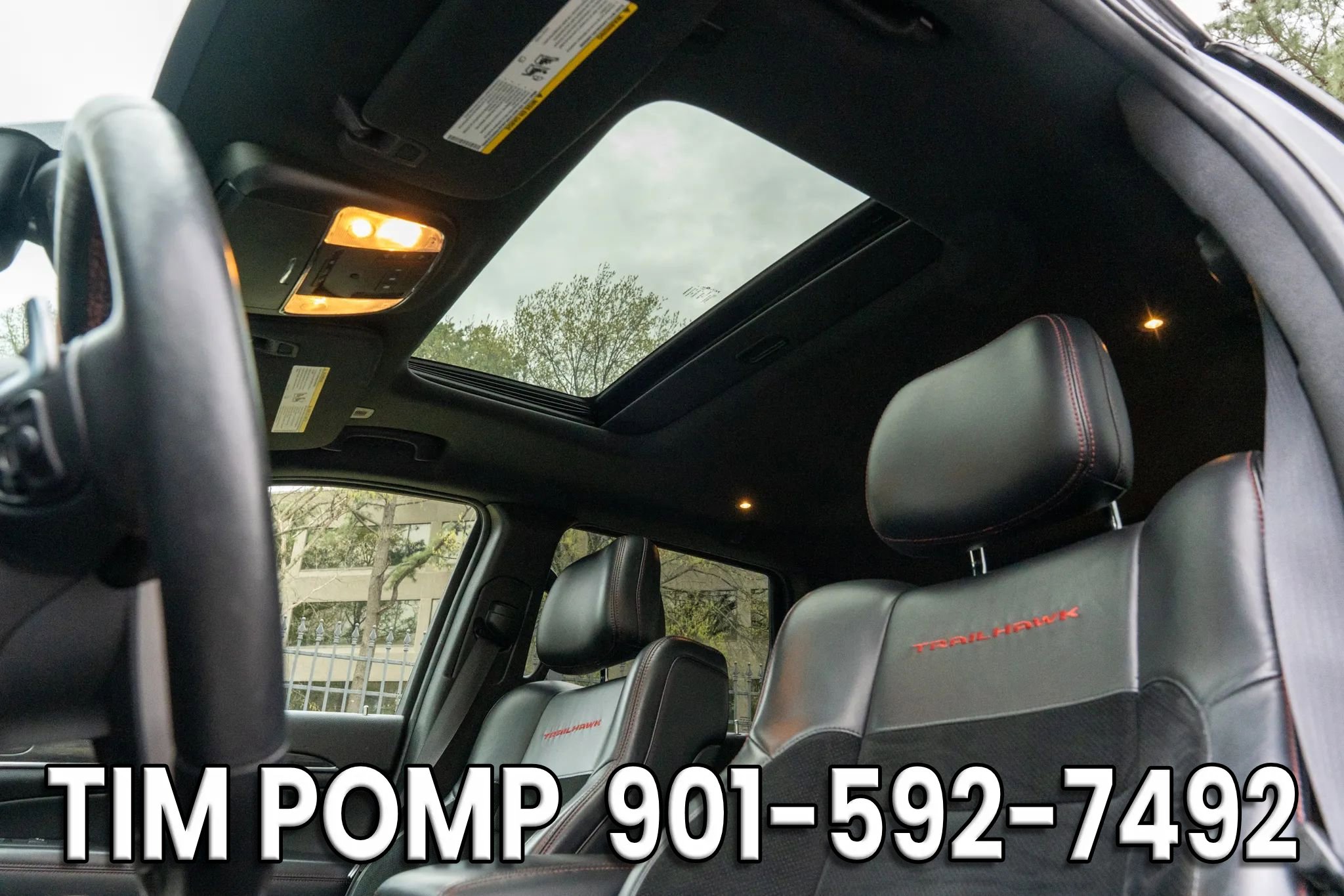 Used 2017 Jeep Grand Cherokee Trailhawk image 12