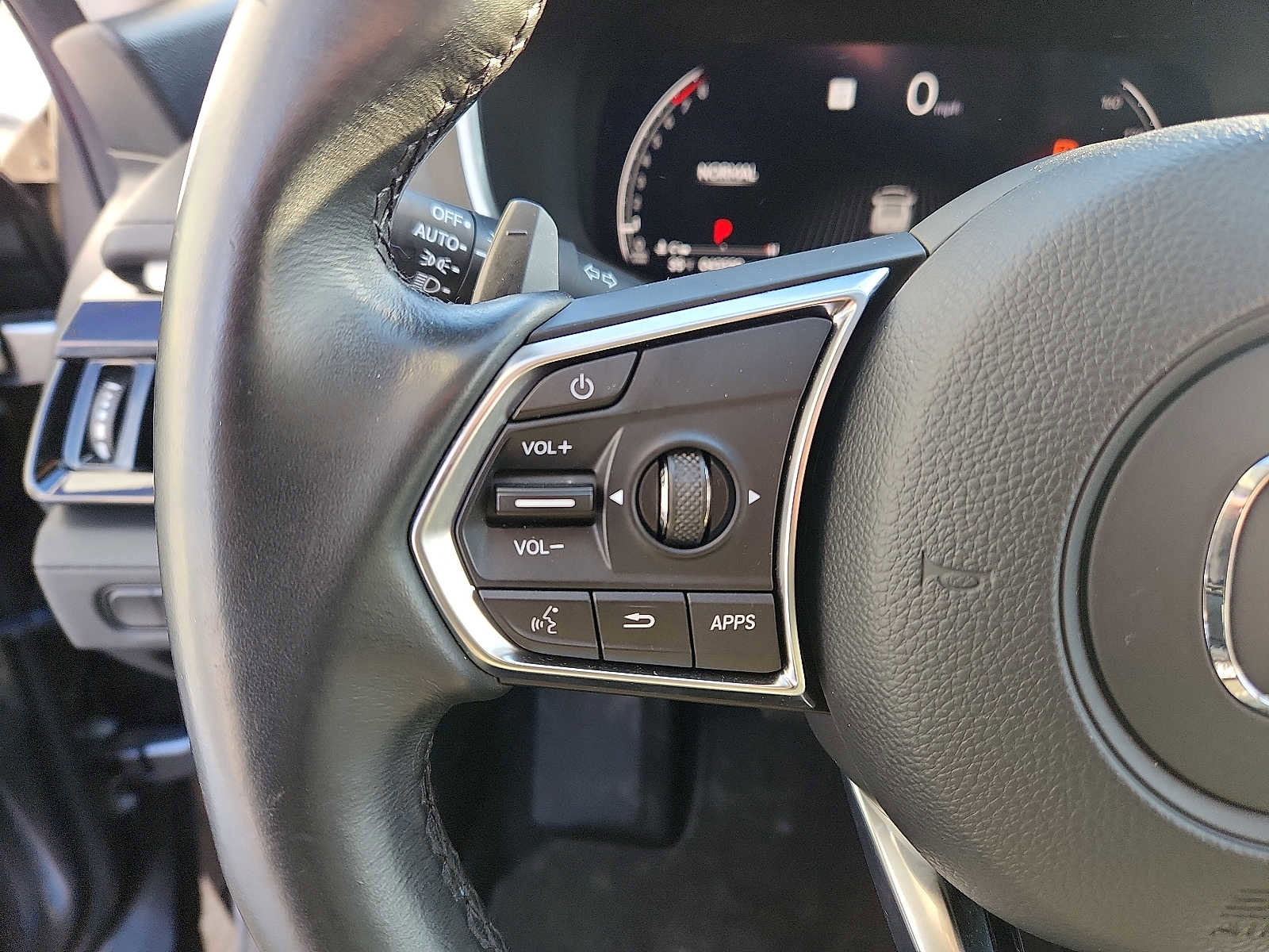 Used 2023 Acura MDX SH-AWD w/ Technology Package image 20