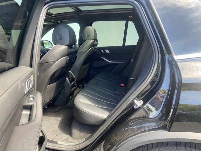 Used 2021 BMW X5 xDrive40i w/ Premium Package AWD/4WD image 11