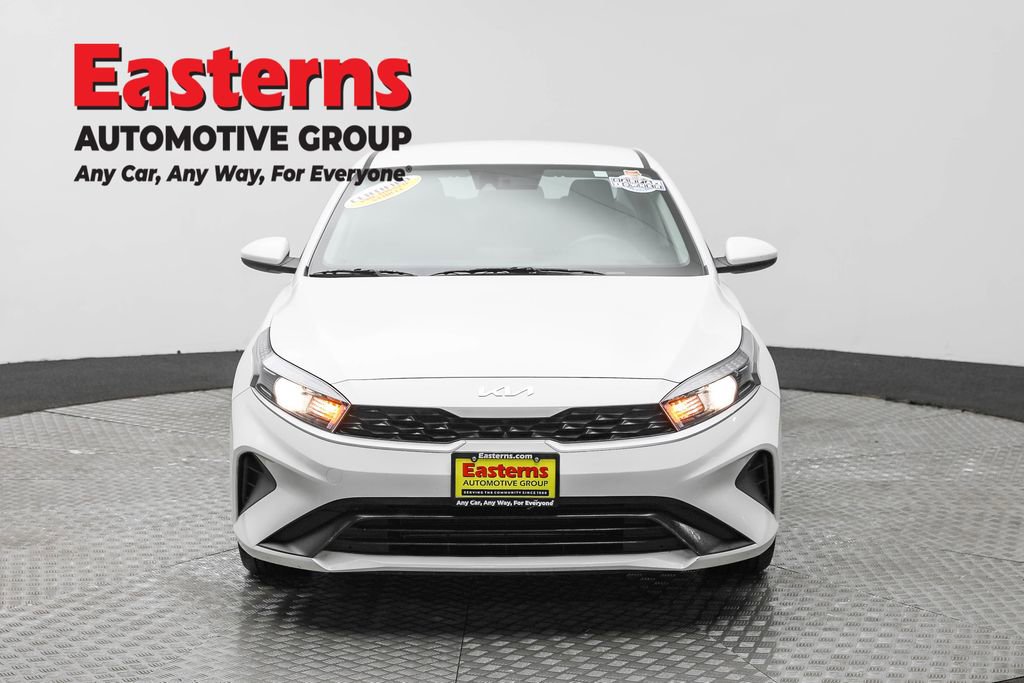 Used 2024 Kia Forte LXS image 2