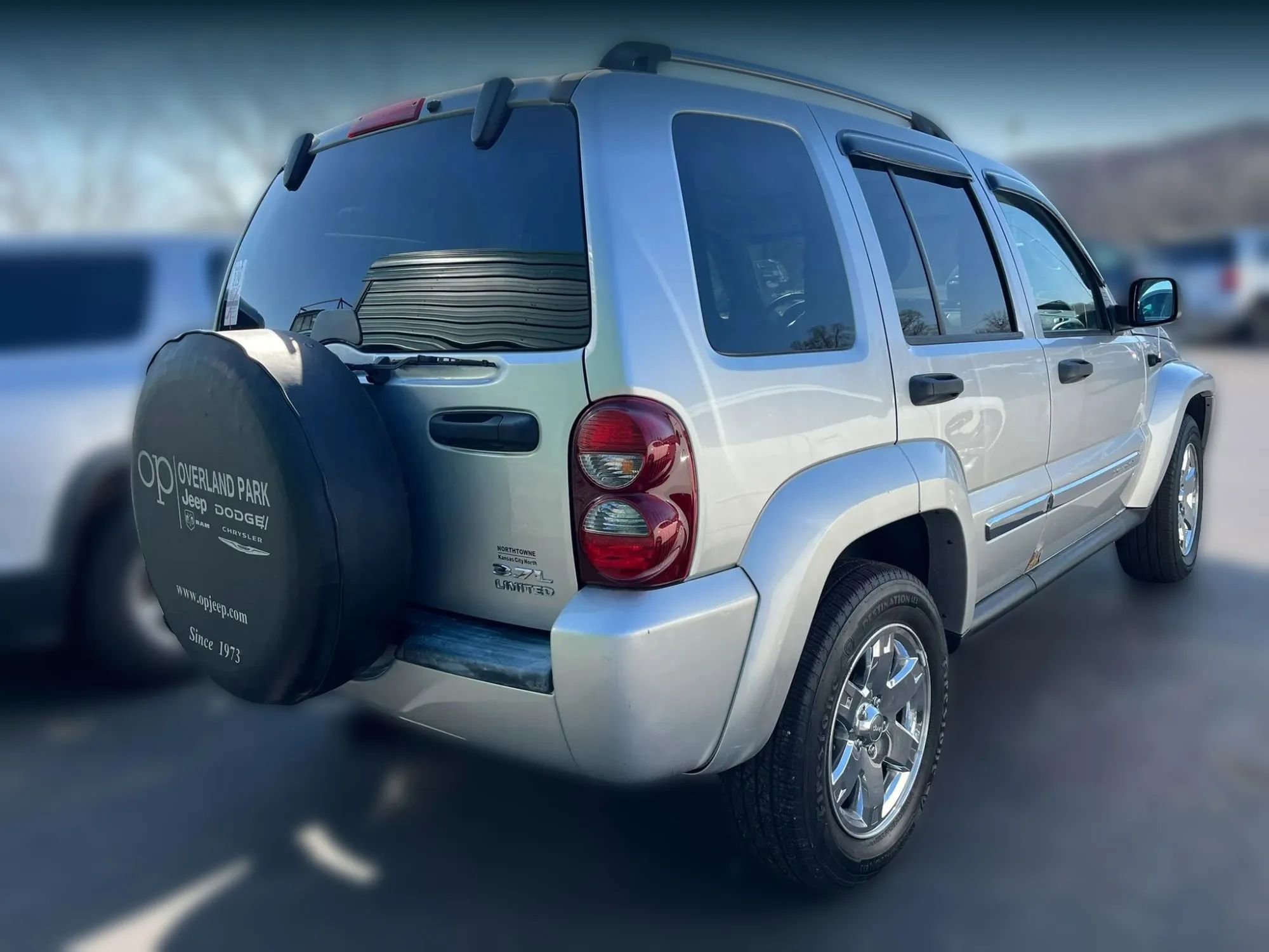 Used 2005 Jeep Liberty Limited image 3