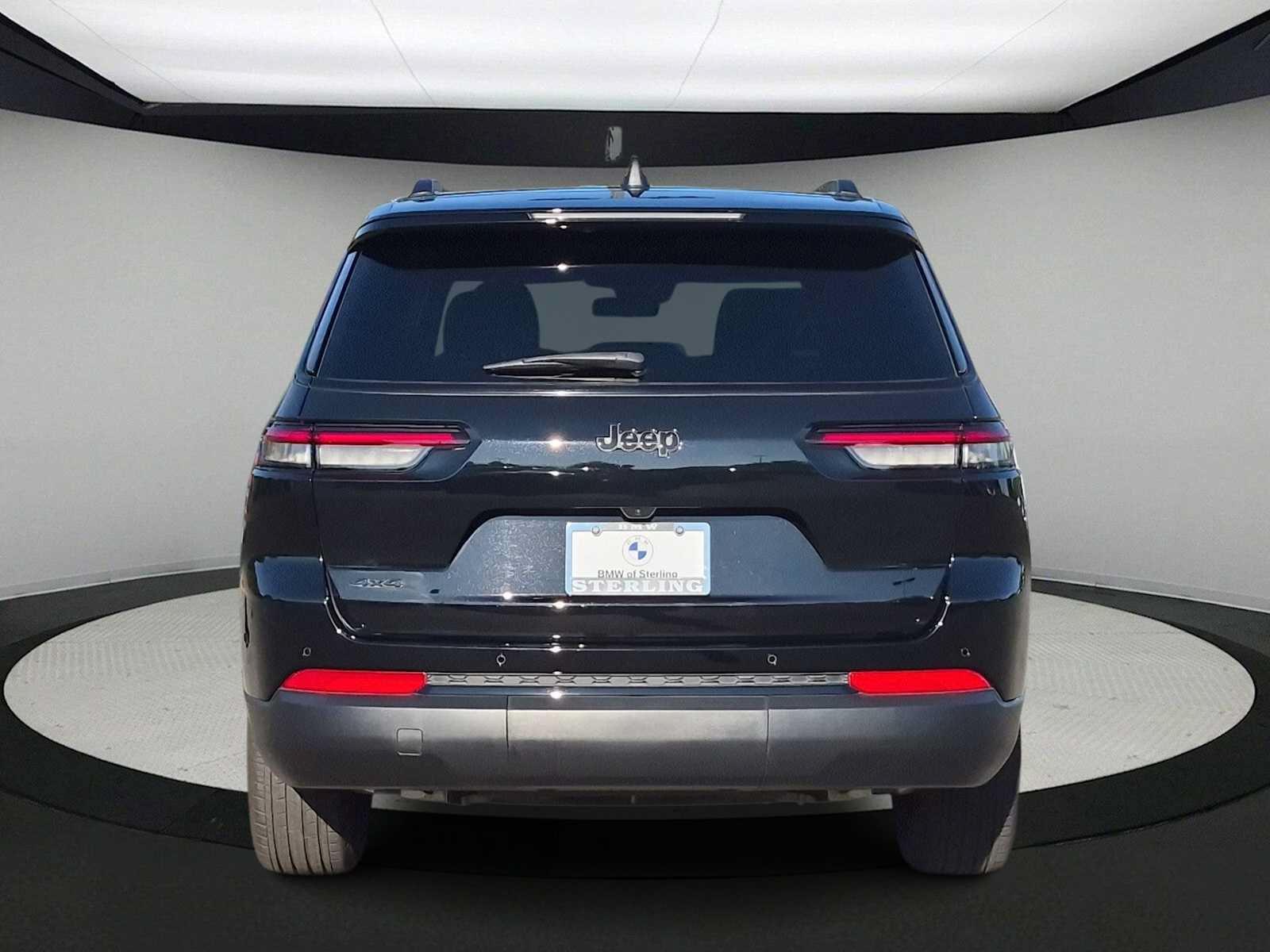 Used 2025 Jeep Grand Cherokee L Altitude AWD/4WD image 7