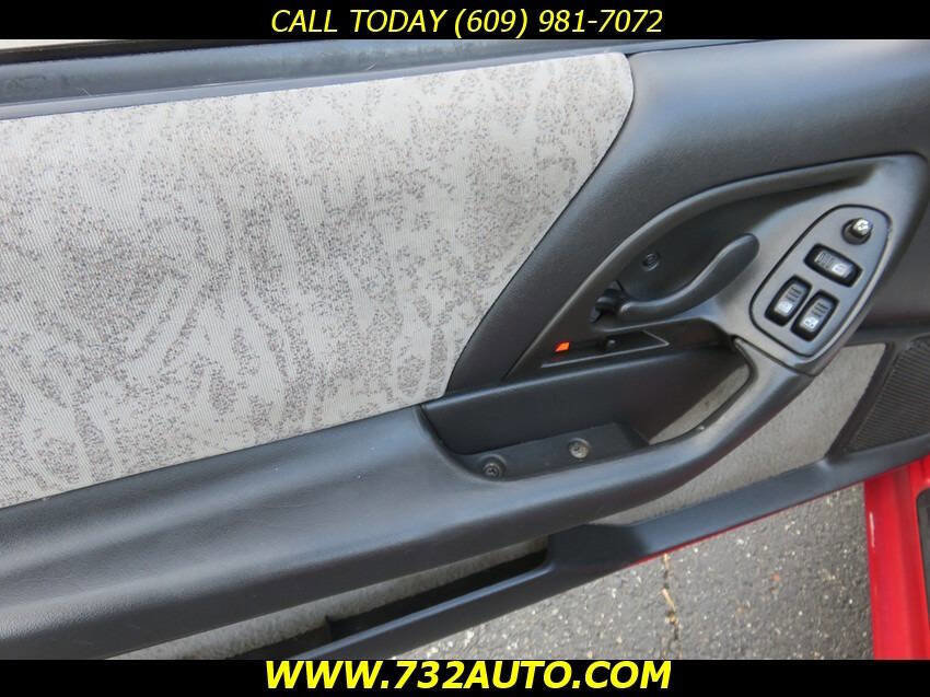 Used 2001 Chevrolet Camaro LT RWD image 27