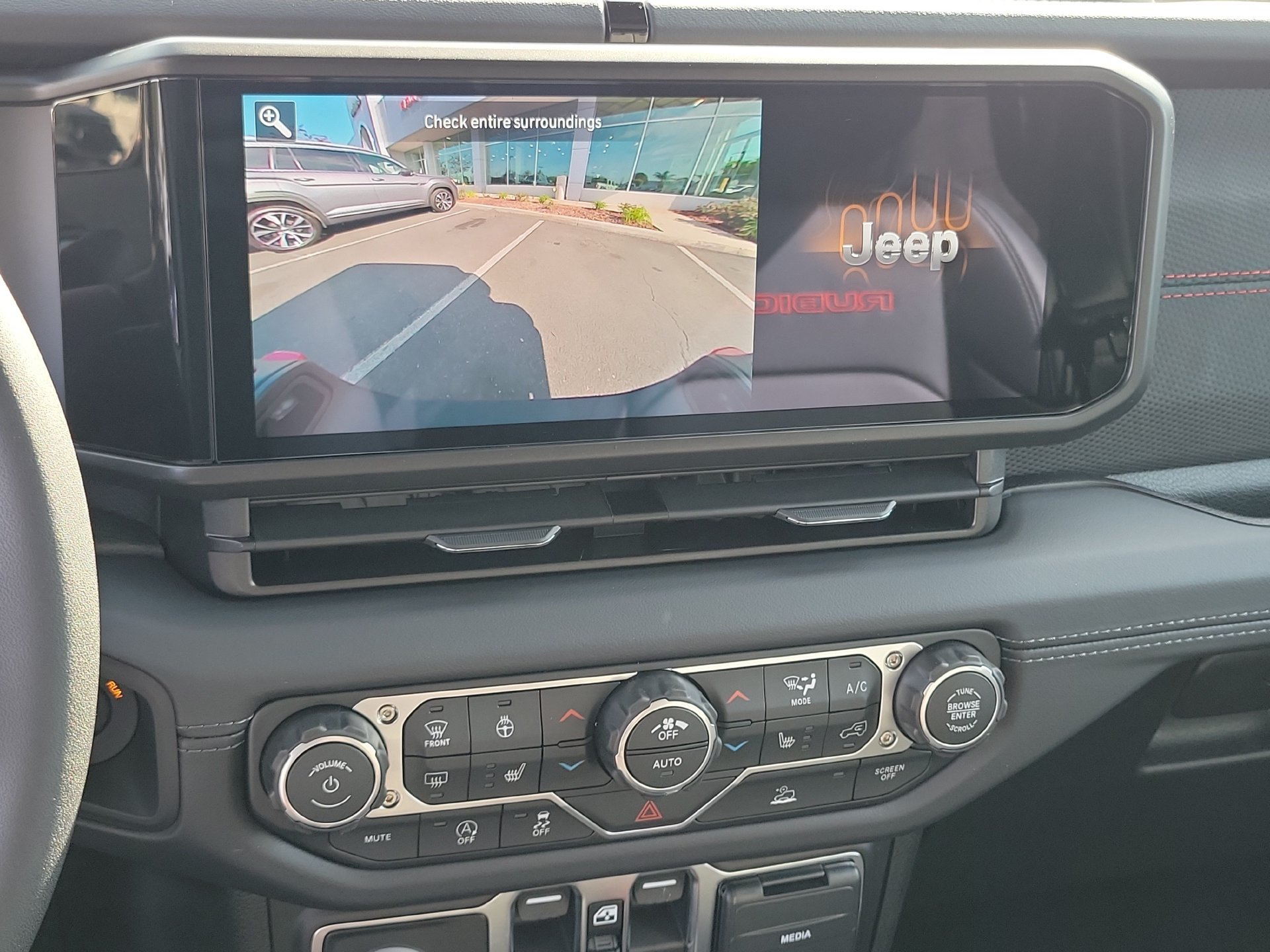 New 2026 Jeep Gladiator Rubicon AWD/4WD image 9