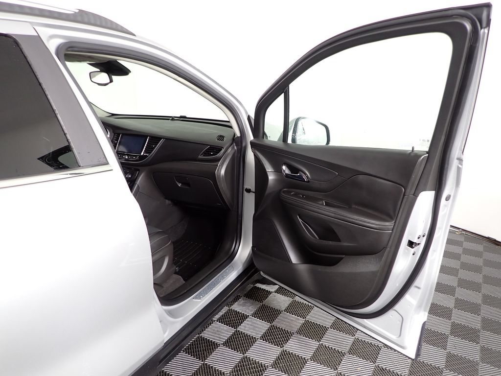 Used 2017 Buick Encore Preferred FWD image 33