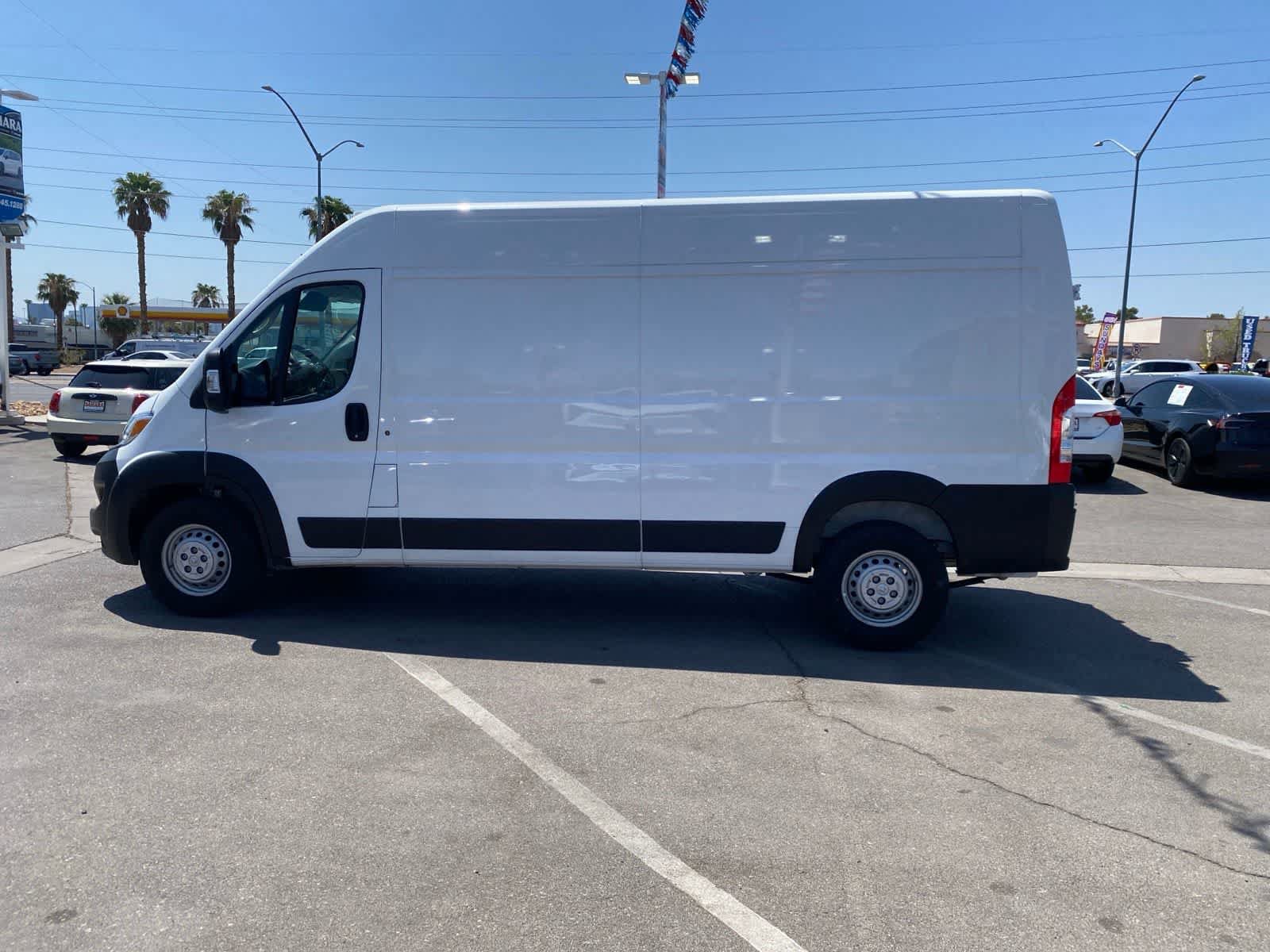 Used 2025 RAM ProMaster 2500 w/ Convenience Group FWD image 10