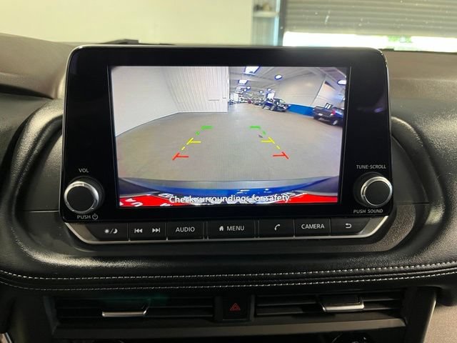 Used 2023 Nissan Rogue SV FWD image 28