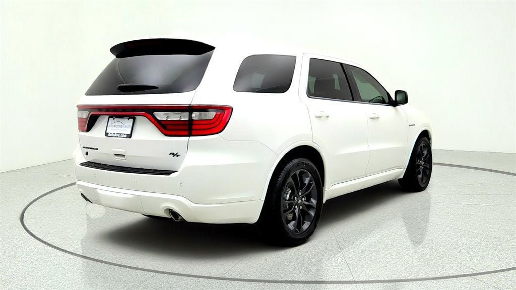 Used 2022 Dodge Durango R/T w/ Blacktop Package AWD/4WD image 5