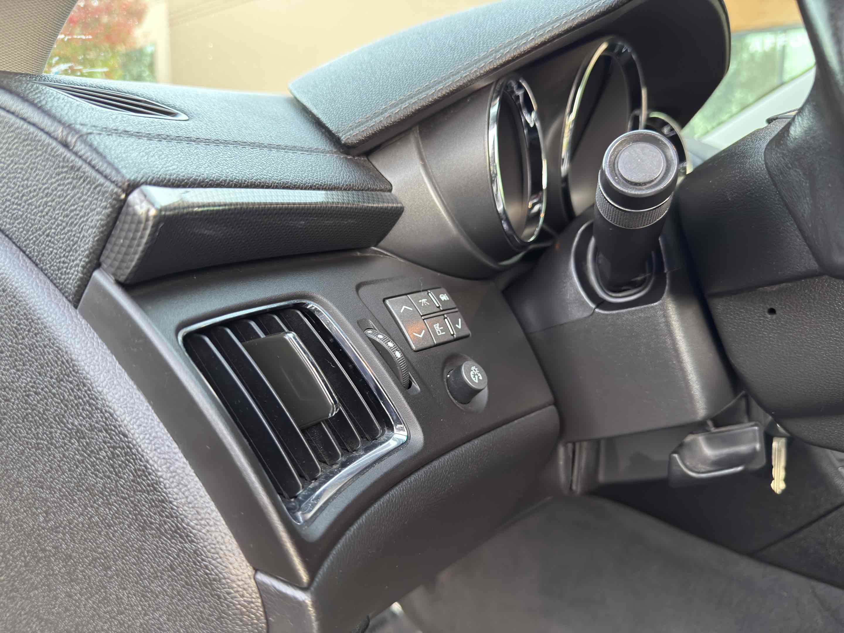 Used 2011 Cadillac CTS AWD Wagon image 45