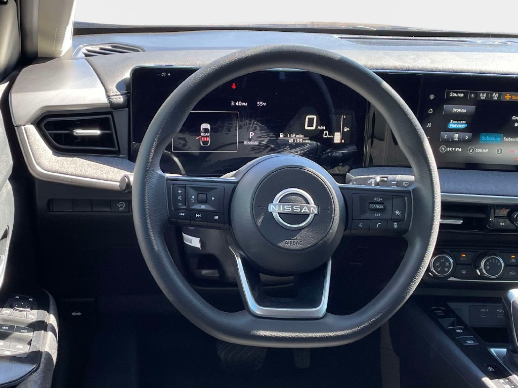 Used 2025 Nissan Kicks SV FWD image 17