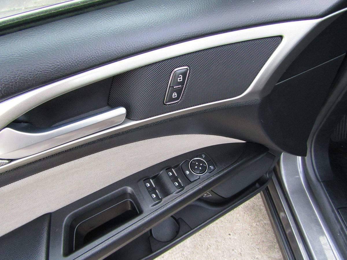 Used 2018 Ford Fusion S FWD image 23