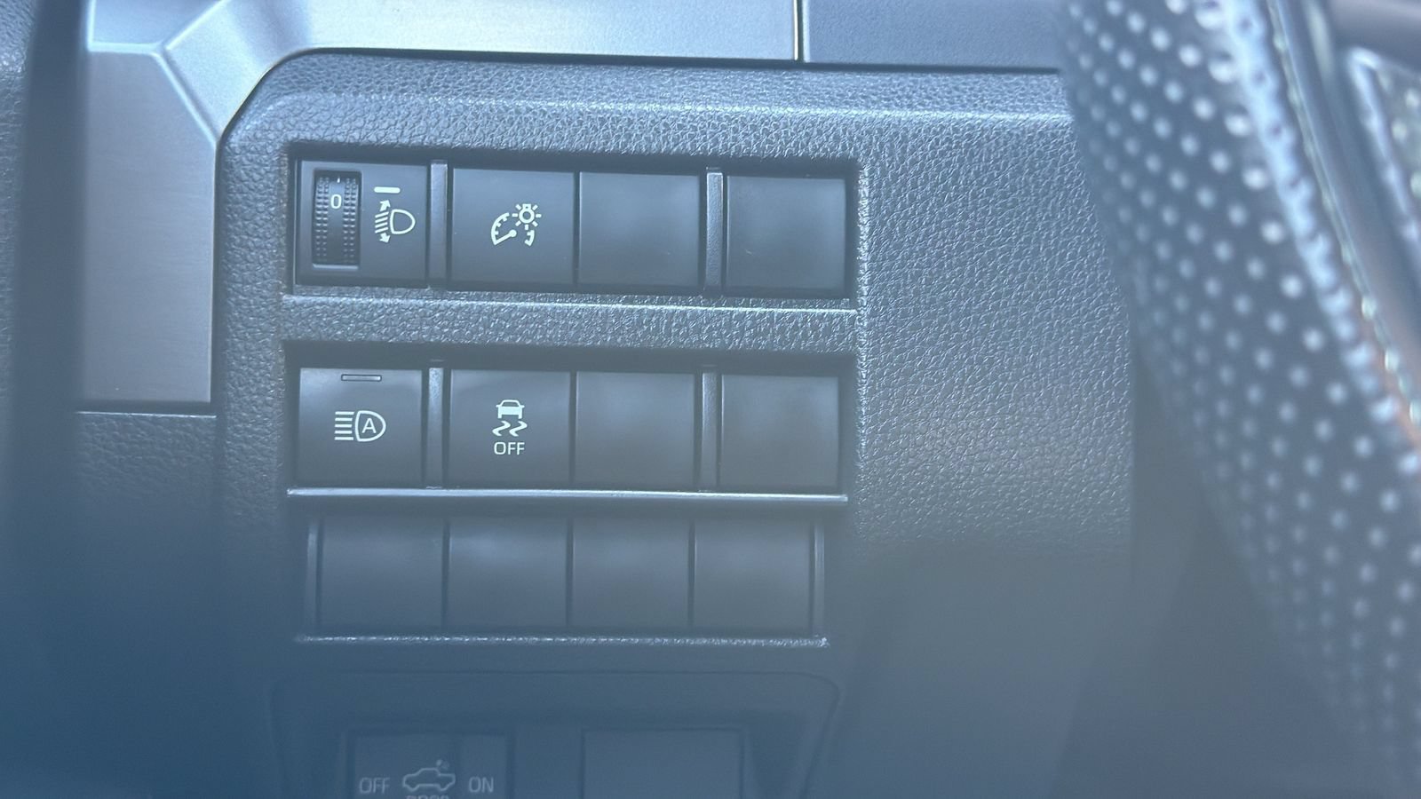 Used 2025 Toyota Tacoma SR5 RWD image 17