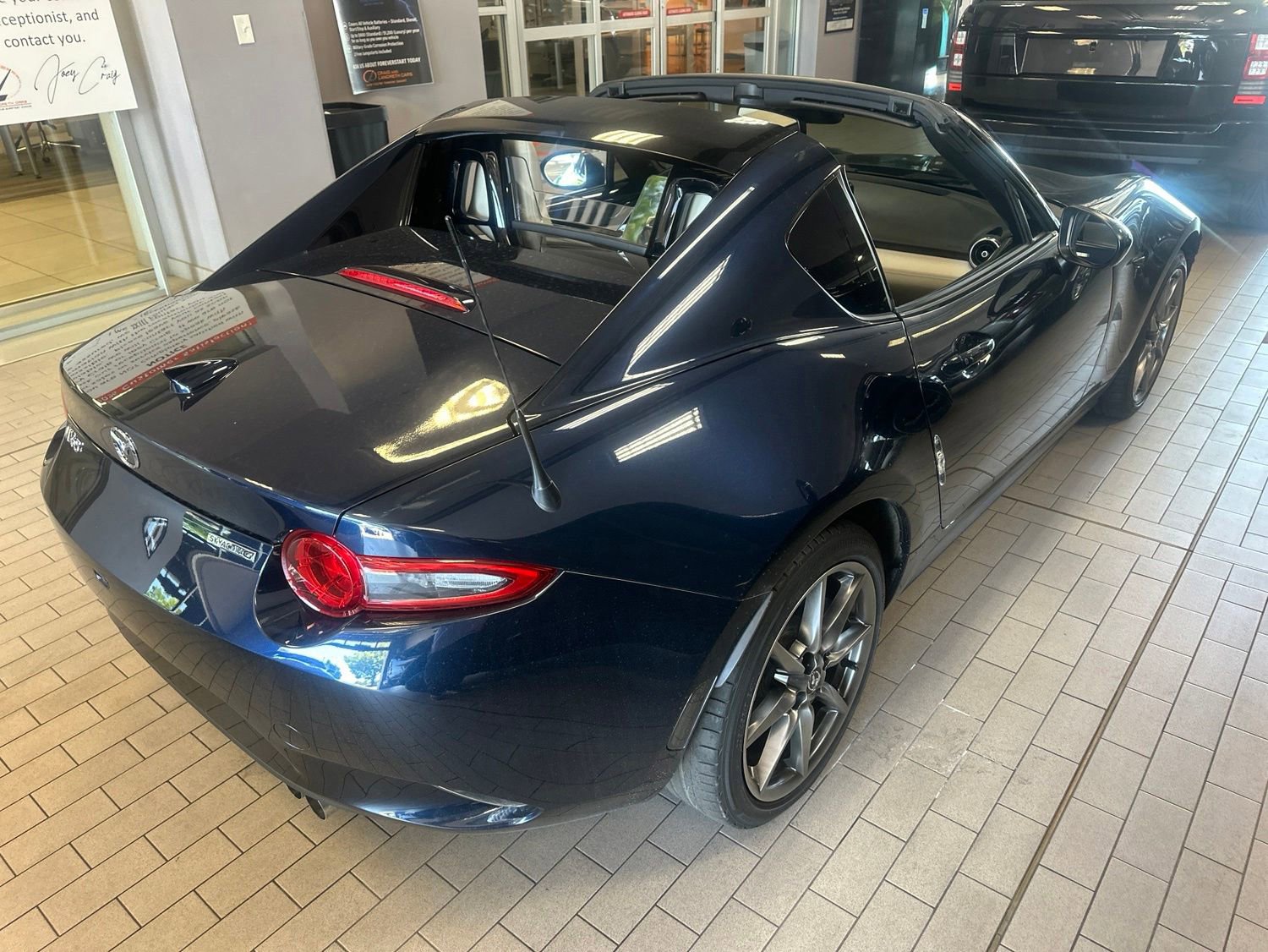Used 2021 MAZDA MX-5 Miata RF Grand Touring RWD image 4