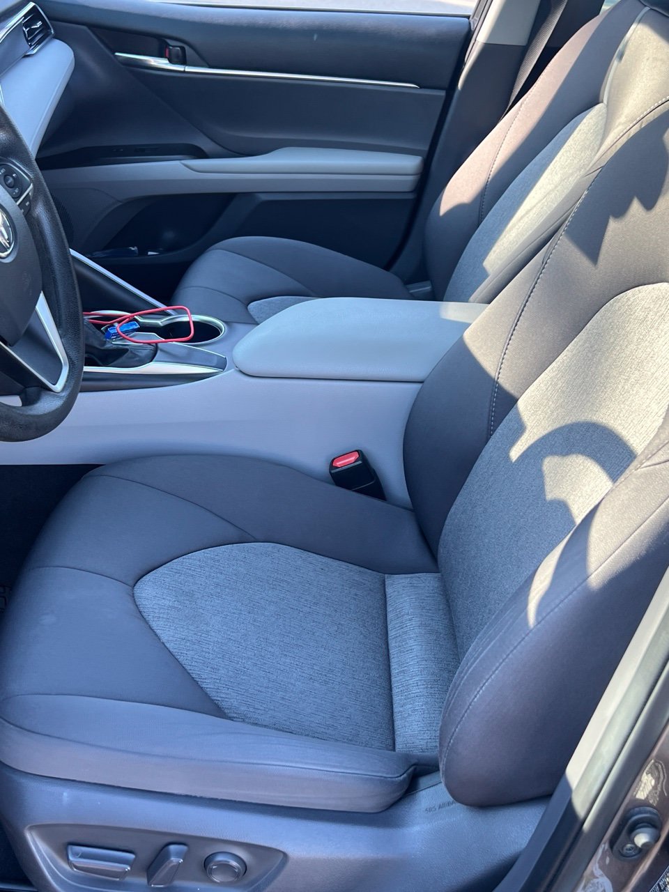 Used 2021 Toyota Camry LE FWD image 2