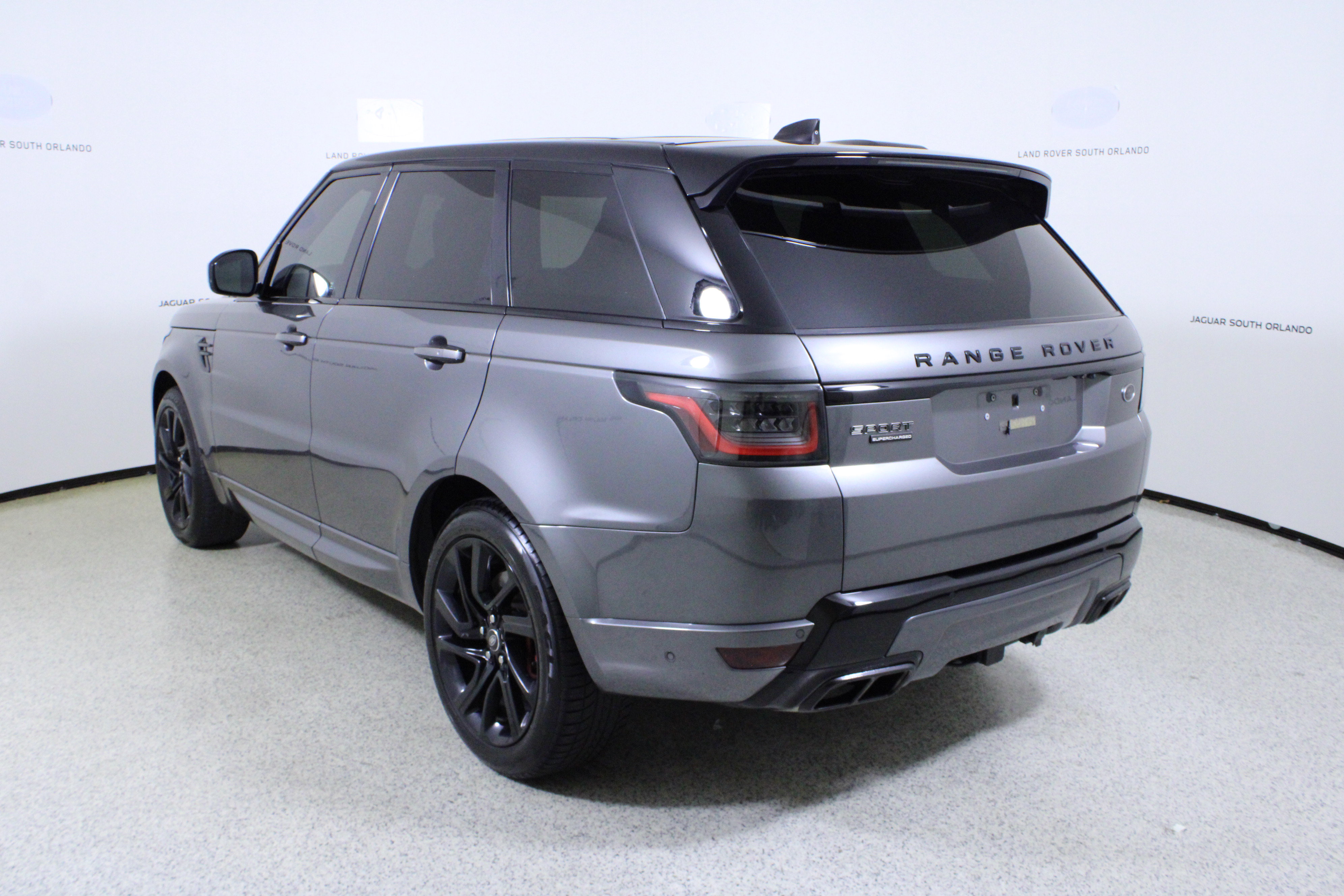 Used 2018 Land Rover Range Rover Sport HSE Dynamic image 5