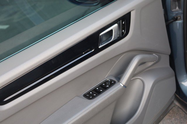 Used 2019 Porsche Cayenne AWD/4WD image 22