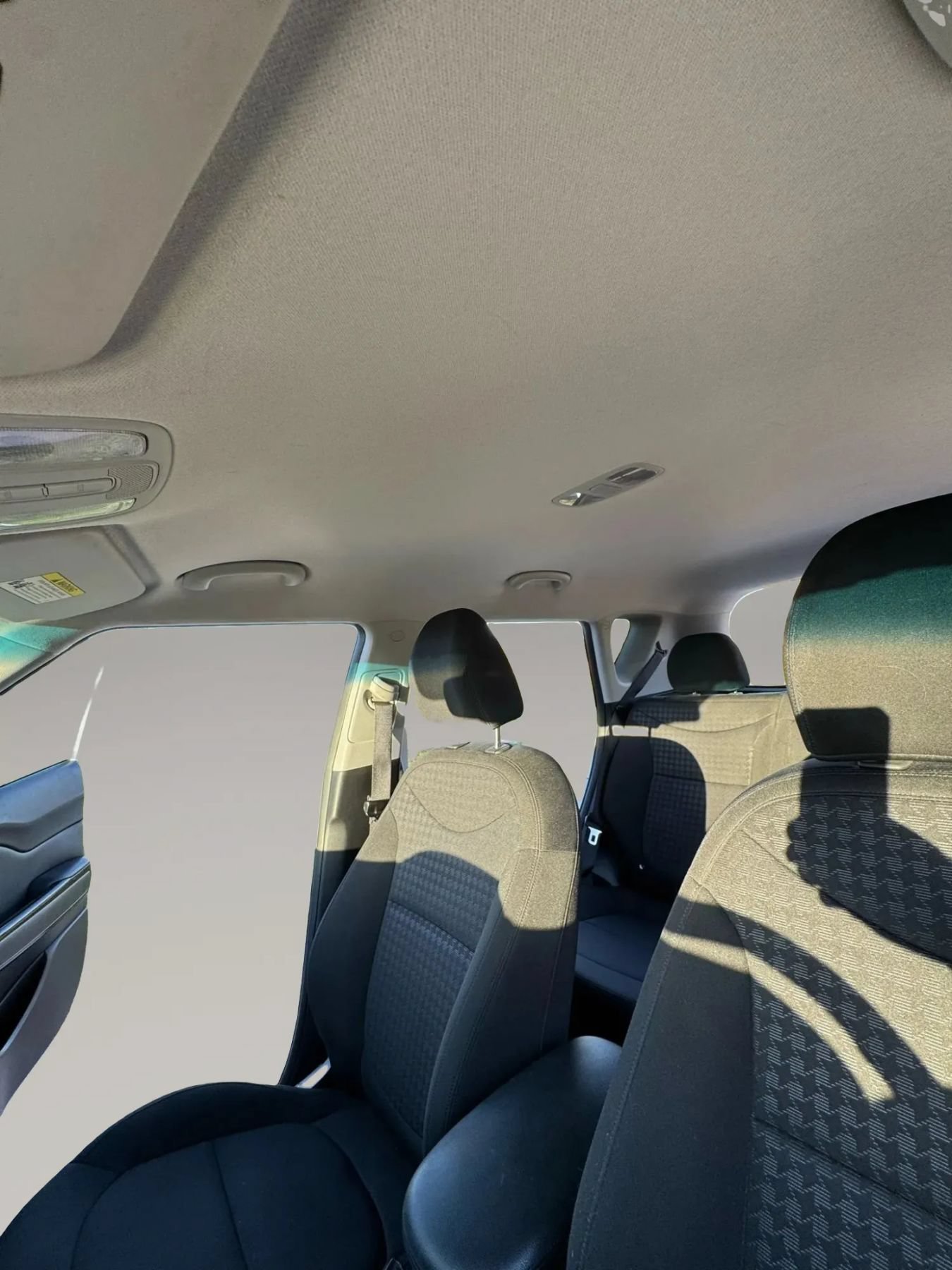 Used 2014 Kia Soul ! FWD image 18