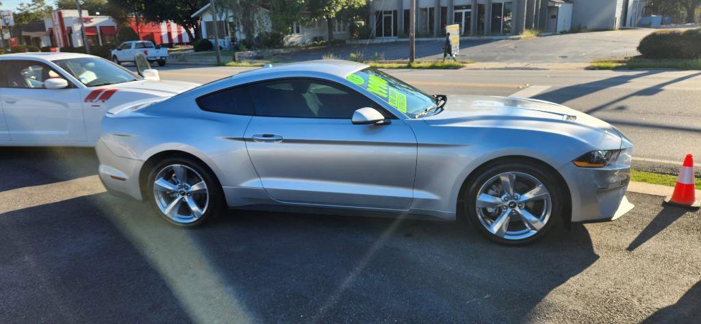 Used 2019 Ford Mustang Coupe w/ Equipment Group 101A image 5