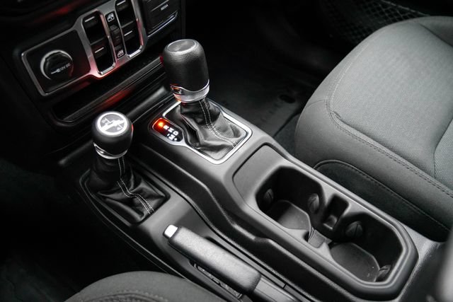 Used 2023 Jeep Wrangler Unlimited Sahara w/ LED Lighting Group AWD/4WD image 2