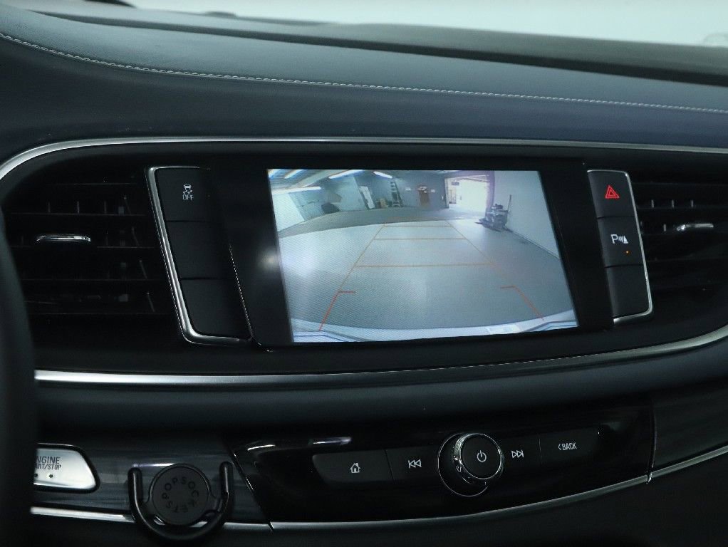 Used 2018 Buick Enclave Essence FWD image 29