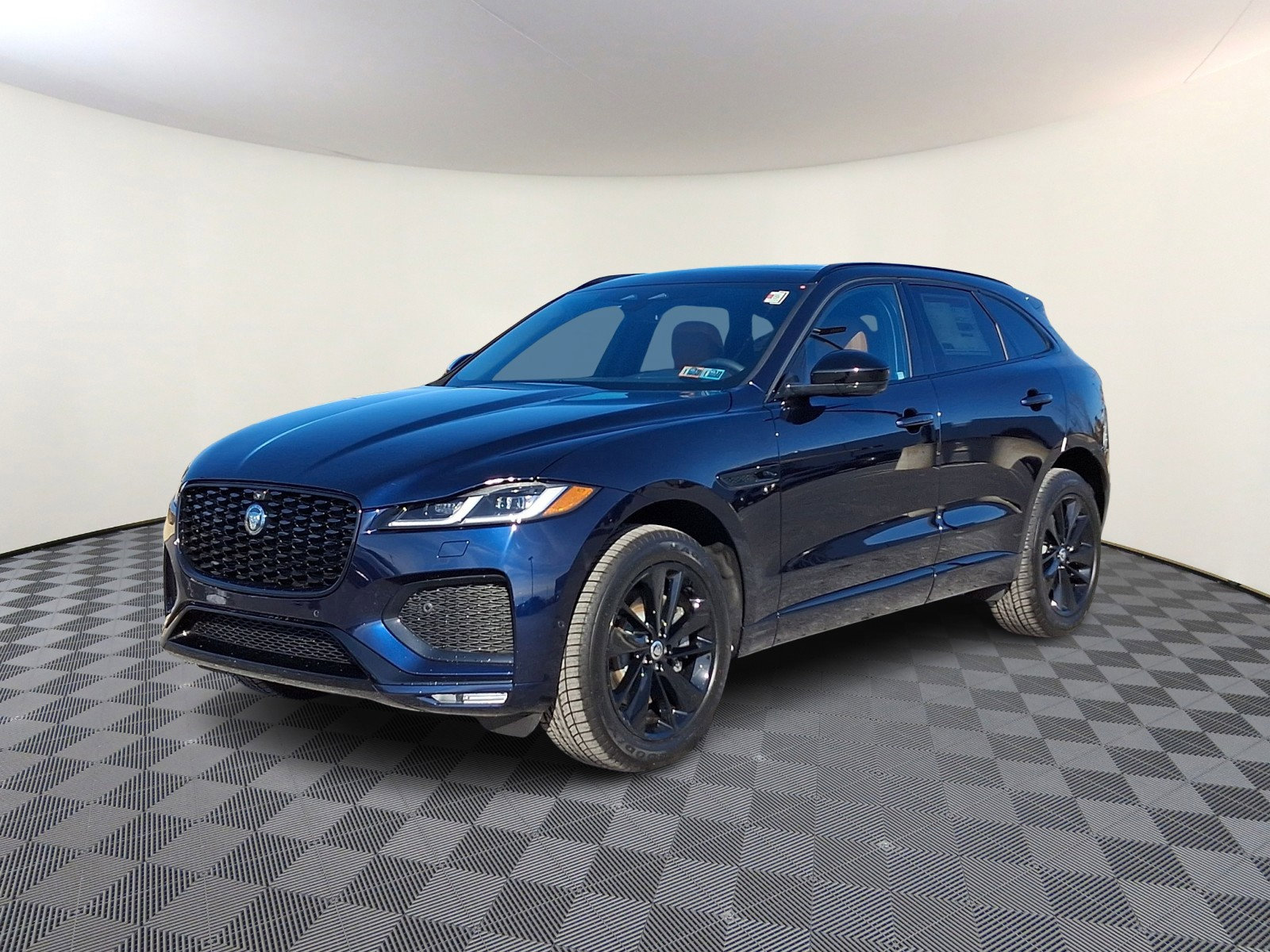New 2026 Jaguar F-PACE R-Dynamic S image 1