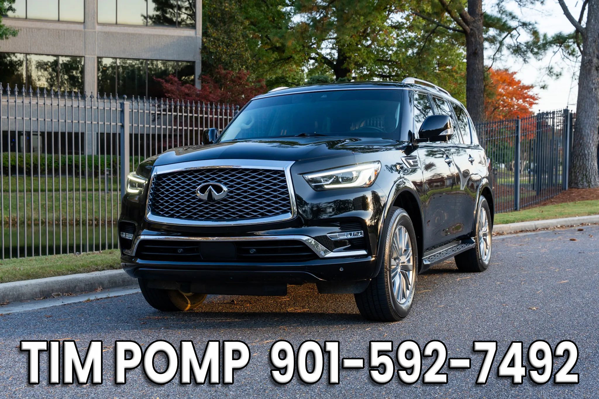 Used 2021 INFINITI QX80 Luxe w/ Cargo Package image 3