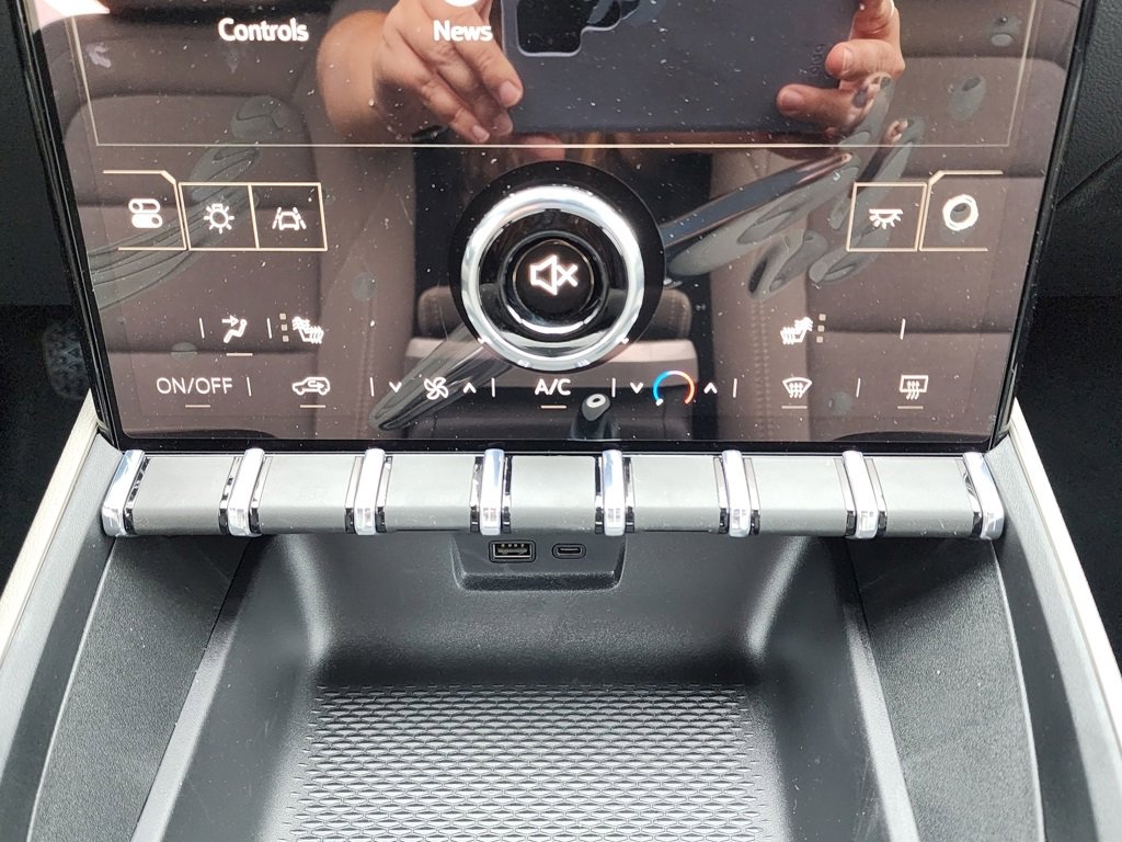 New 2026 GMC Terrain Elevation w/ Black Edition image 28