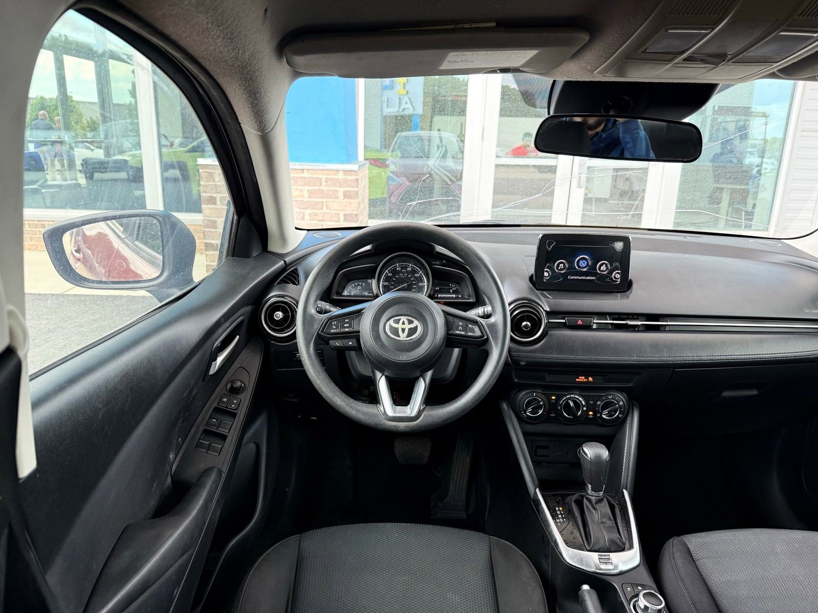 Used 2019 Toyota Yaris LE FWD image 25