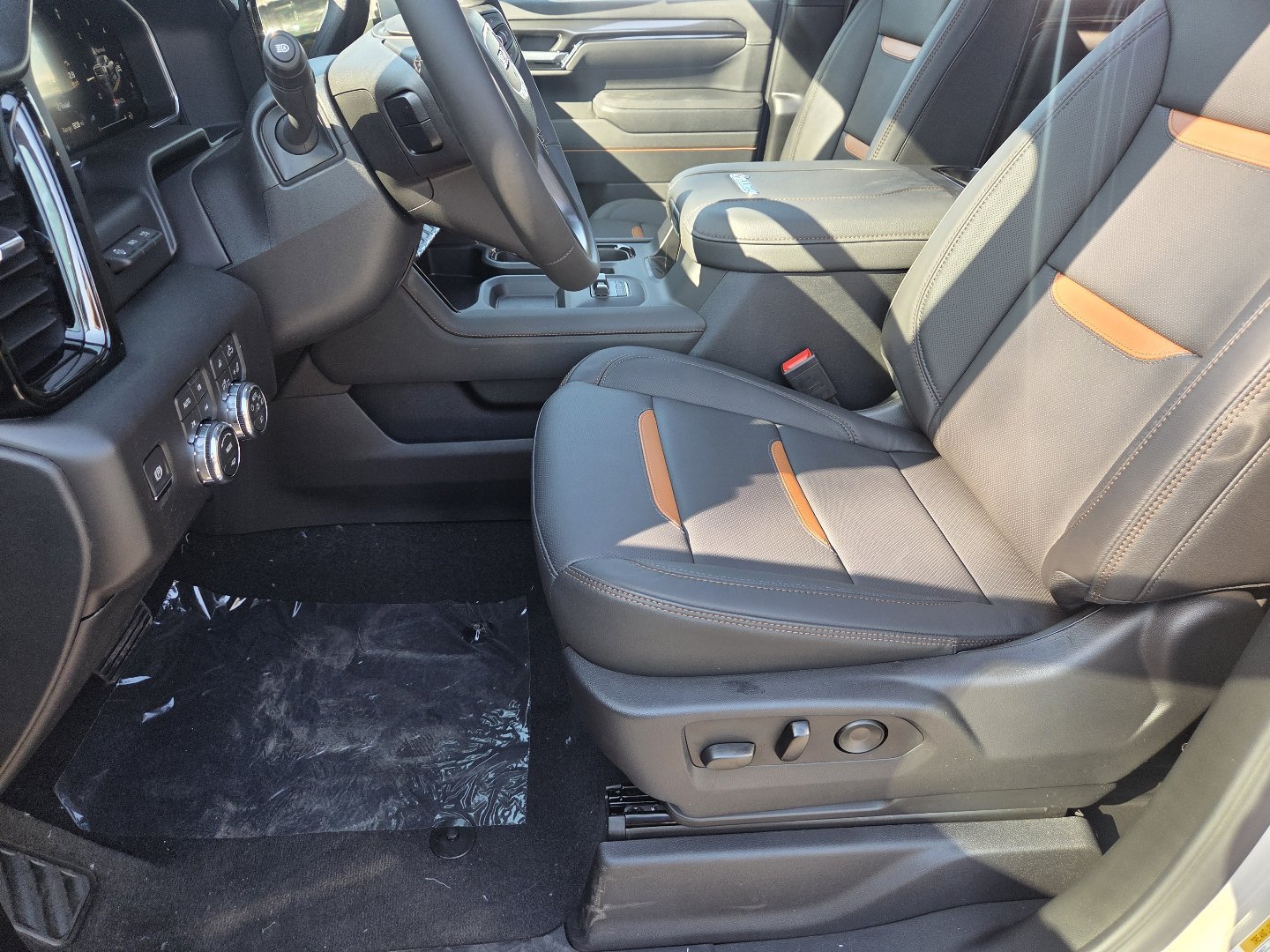 New 2026 GMC Sierra 2500 AT4 w/ AT4 Premium Plus Package AWD/4WD image 30