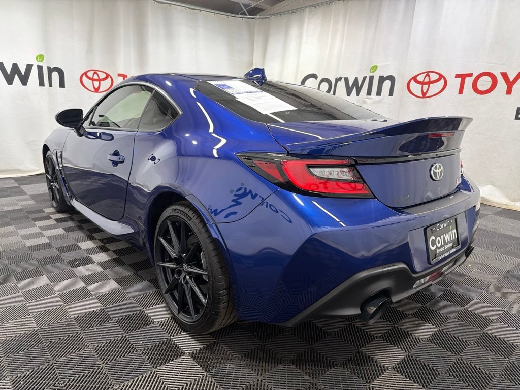 Used 2025 Toyota GR86 Premium RWD image 5
