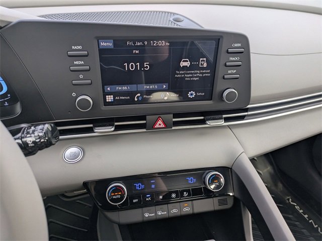 New 2026 Hyundai Elantra Sport image 17